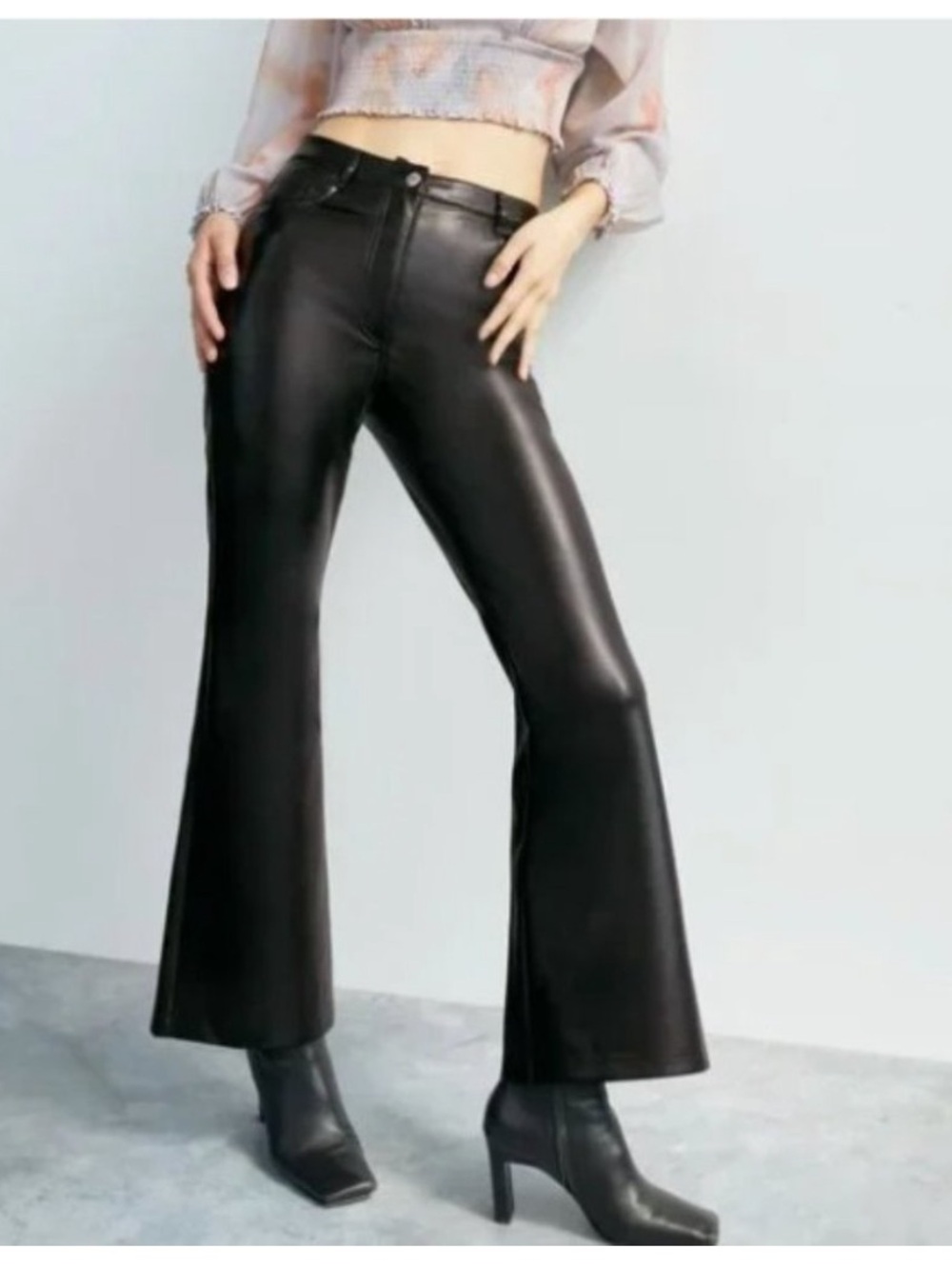 Aritzia NWT Wilfred Melina Flare Pants Black Size 6